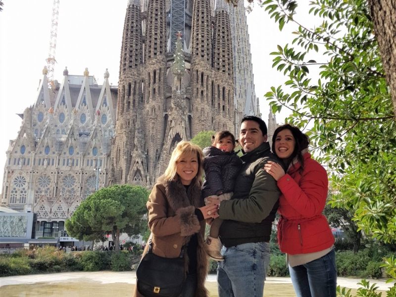 La Sagrada Familia es la obra maestra de Antonio Gaudí, el monumento más emblemático de nuestra ciudad y el más visitado del país con más de 4,500.000 de visitantes el año pasado. Disfrute de esta impresionante iglesia con una visita privada y sin colas.